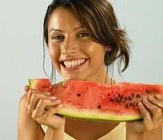 Conas meáchan a chailleadh ar aiste bia watermelon